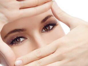 A pel delgada ao redor dos ollos require un coidado especial e suave